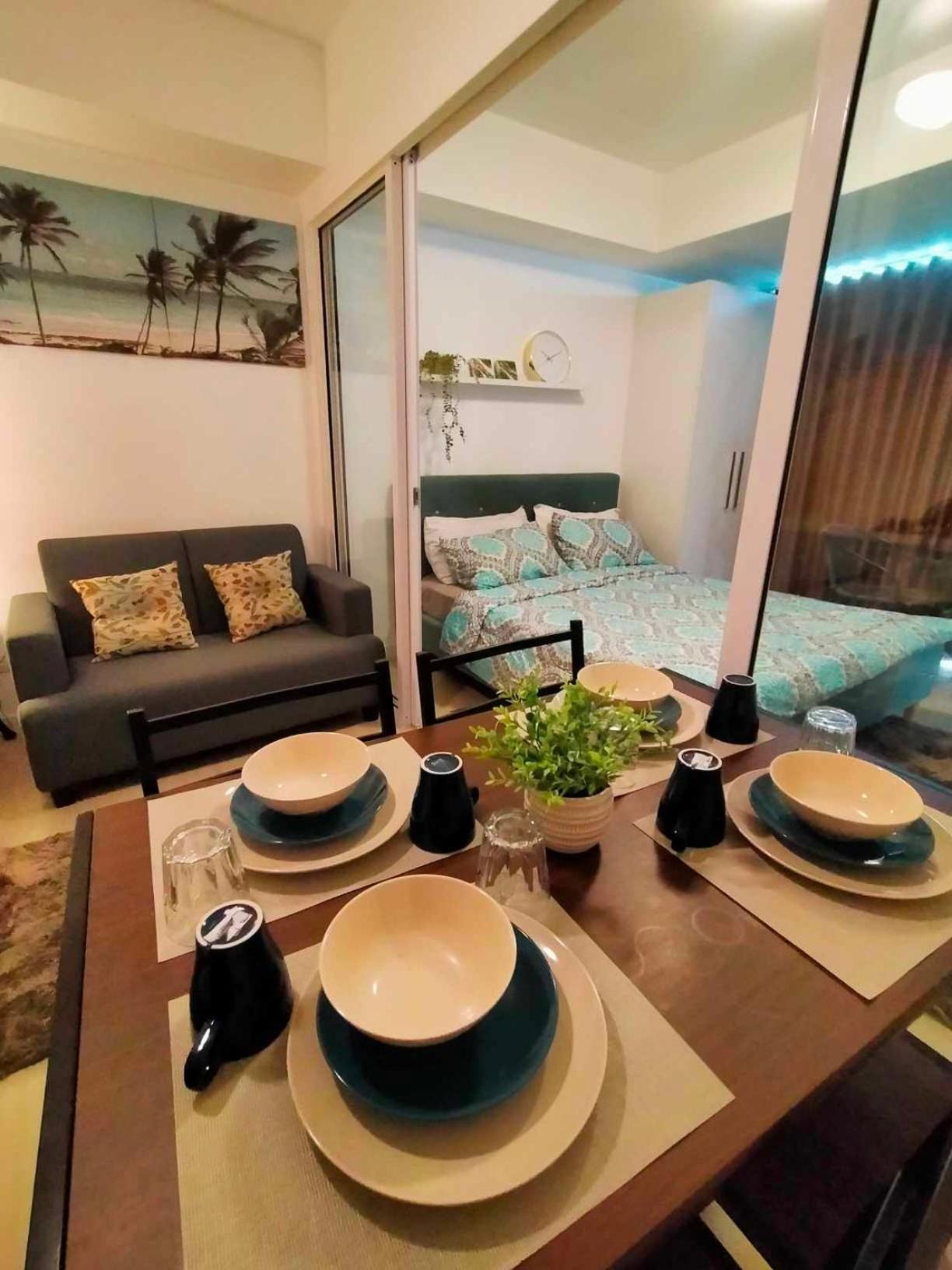 Beach Front Living In The Heart Of The City, Azure Residences Манила Экстерьер фото